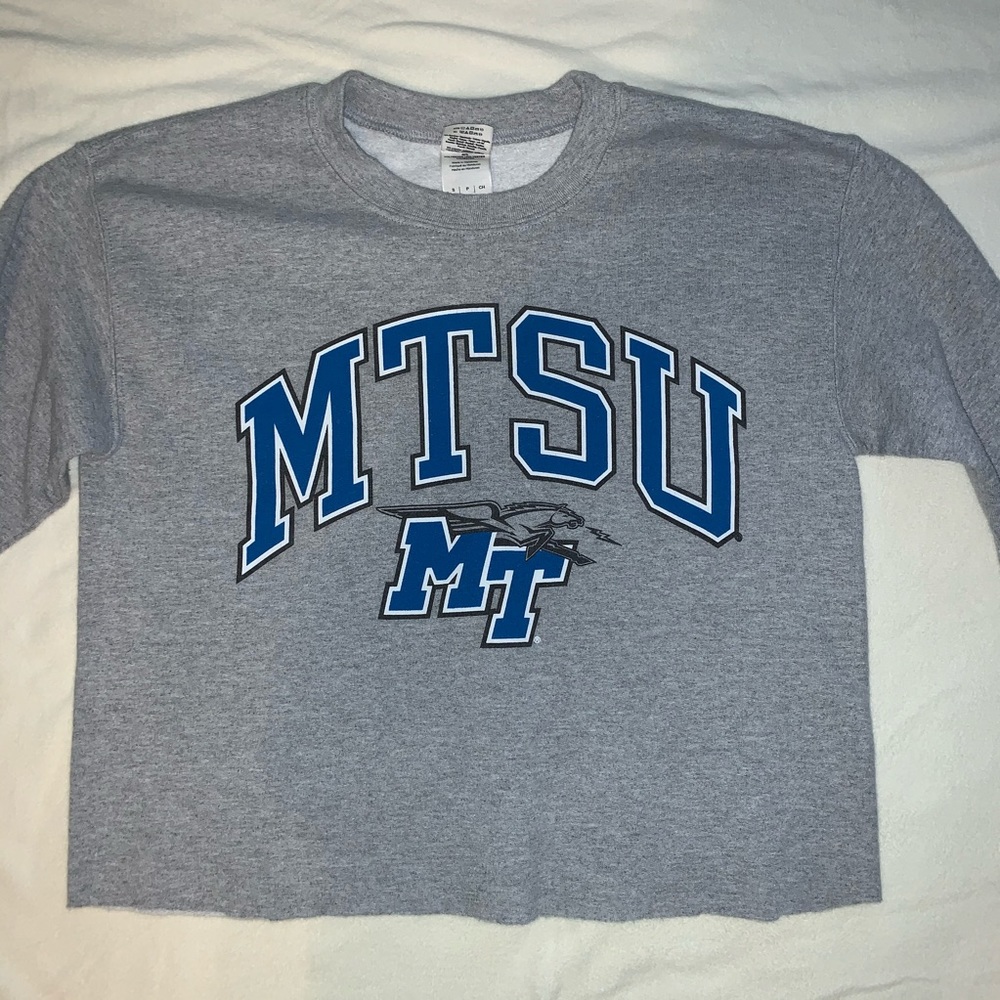 Cropped Crewneck